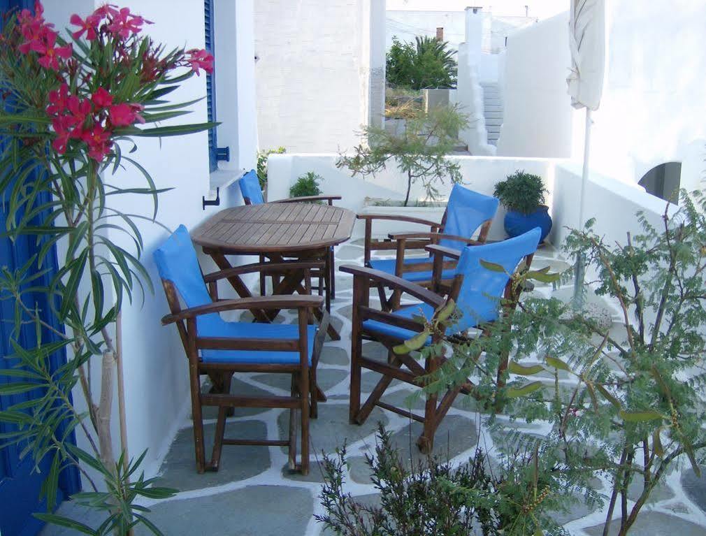 Athina'S Blue Studios เนาซา ภายนอก รูปภาพ