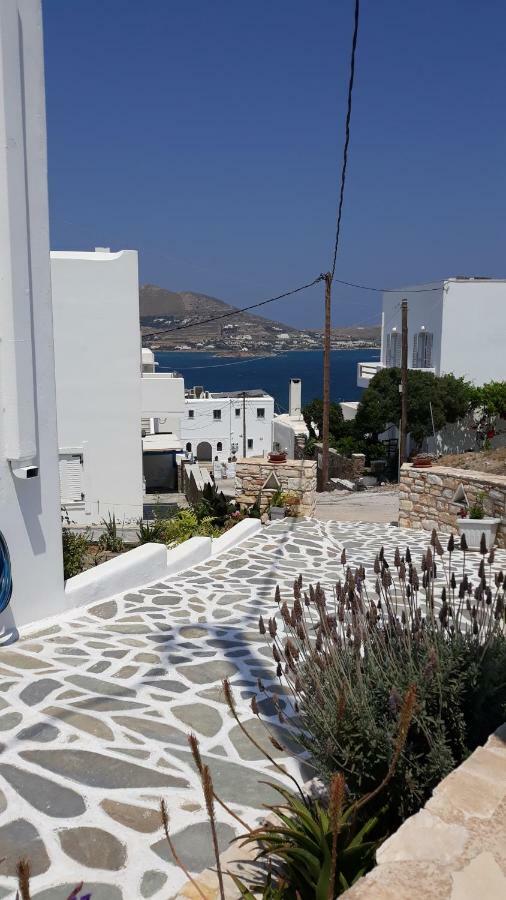 Athina'S Blue Studios เนาซา ภายนอก รูปภาพ